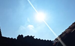 Panas Tembus 36°C di Bekasi, Cuaca Ekstrem Picu Lonjakan Kasus Kebakaran