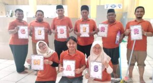 KUA Tambun Selatan Gelar GEBER MAS, Puluhan Mesjid Ikut Bersih-Bersih