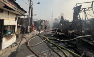 Pabrik Bingkai Lampiri Raya Ludes Dilalap si Jago Merah, Kondisi Terkini Api Sudah Padam