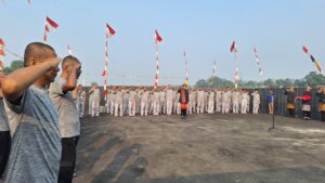 Meski Sempat Lupa dan Berebut Tugas, ODGJ di Mustikasari Khidmat Ikuti Upacara HUT RI