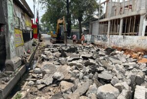 Perbaikan Jalan Ratna Jatikramat, Pengendara Diminta Cari Alternatif