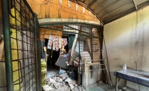 Warung Kelontong Hingga Soto Mie, 6 Ruko Tertimpa Bagunan Ambruk di MGT
