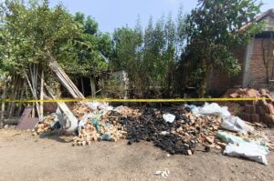 Usai Api Padam, Warga Temukan Jasad Pria Terbakar di Tumpukan Kayu Bekas
