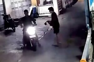 Kucing Persia Milik Warga Duren Jaya Dicuri, 2 Pelaku Terekam CCTV