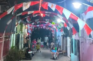 Harapan Jaya “Berhias”, Antusiasme Warga Pasang Bendera Merah Putih