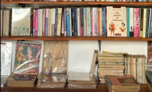 Menjaga Buku Fisik di Tengah Arus Digital, Saat Minat Baca Merosot