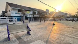 Ada Kursi dan Lampu Taman, Jalur Pejalan Kaki Kranji Makin Enak Buat Nyantai