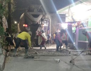 Bertahun-Tahun Rusak, Jalan Utama Kaliabang Pengarengan Dicor Warga Diminta Gunakan Jalur Lain
