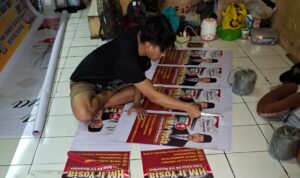 Musim Kampanye Pilkades: Bisnis Spanduk Melejit, “Ada Uang Ada Barang”