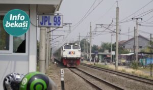 3 Perlintasan Sebidang di Kabupaten Bekasi Kini Mulai Dijaga Petugas KAI