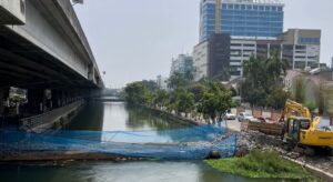 2 Jembatan di Kalimalang Dibongkar, Pengguna Jalan Dialihkan ke Jembatan Melengkung