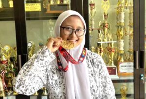 Inspirasi Dara: Karate Mengubah Hidupnya, Kini Perjuangkan Emas untuk Bekasi