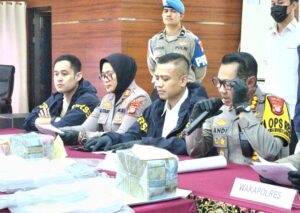Iming-iming Bansos Rp1 Juta, Puluhan Warga Kabupaten Bekasi Korban KUR Fiktif Rp3,92 Miliar