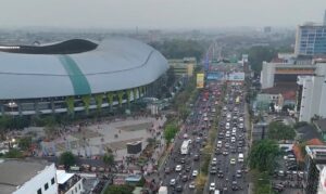 Euforia Suporter Persija dan Arema Penuhi Kawasan Stadion Patriot