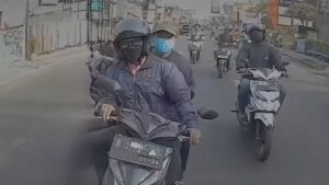 Modus “Mobil Bermasalah”, Komplotan Gasak Tas Kerja Berisi Laptop di Jatiwaringin